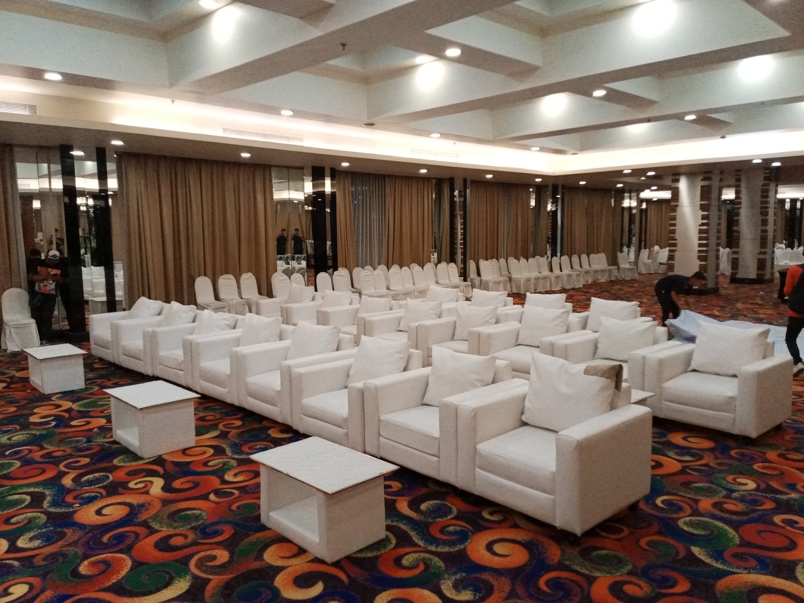 Sewa Sofa Senen Jakarta Pusat – Harga Murah dan Koleksi Terlengkap untuk Semua Event