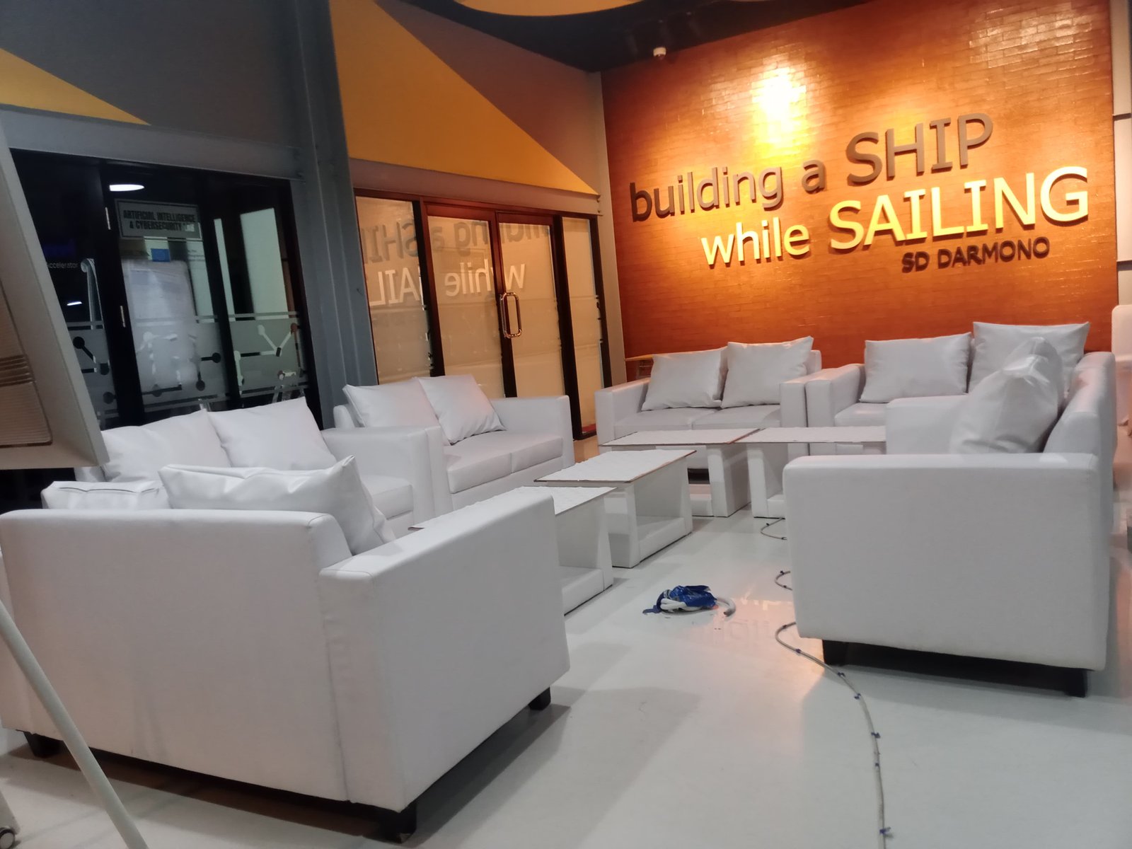 Sewa Sofa area Bojongsari Depok