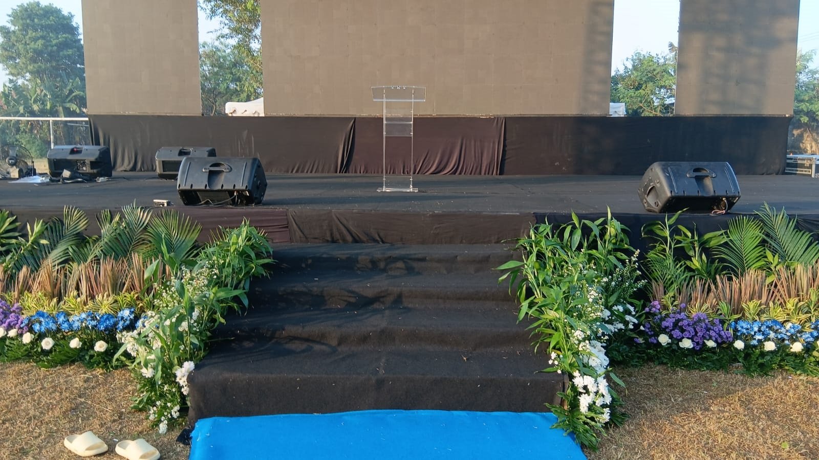 Sewa Podium Profesional dan Terjangkau di Tanah Abang Jakarta Pusat