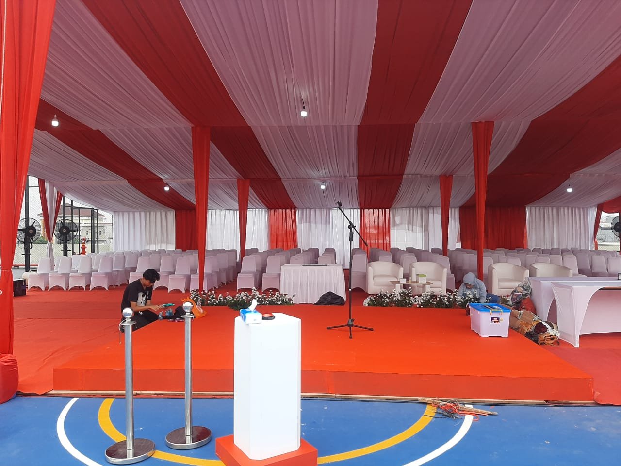 Solusi Sewa Podium Murah dan Profesional di Serpong Tangerang Selatan