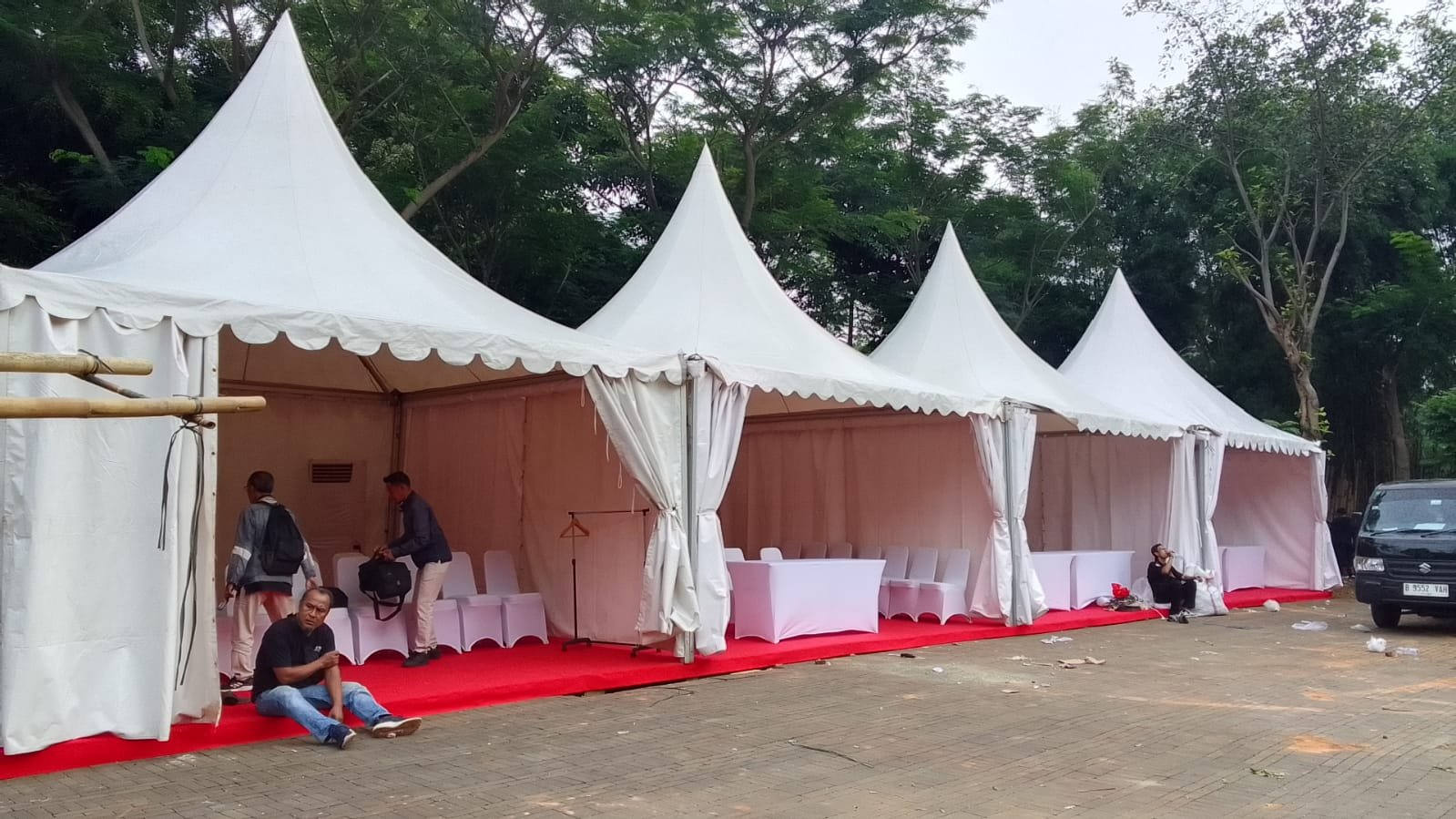 Sewa Tenda Sarnafil dan Sofa Berkualitas di Gambir Jakarta Pusat untuk Acara Elegan dan Profesional
