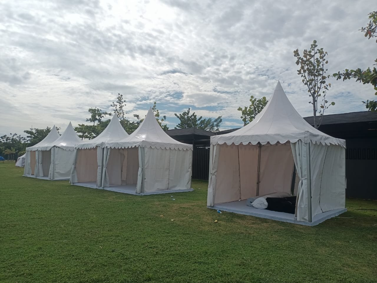 Sewa Tenda Sarnafil Elegan di Sukaraja Bogor untuk Acara Lebih Profesional